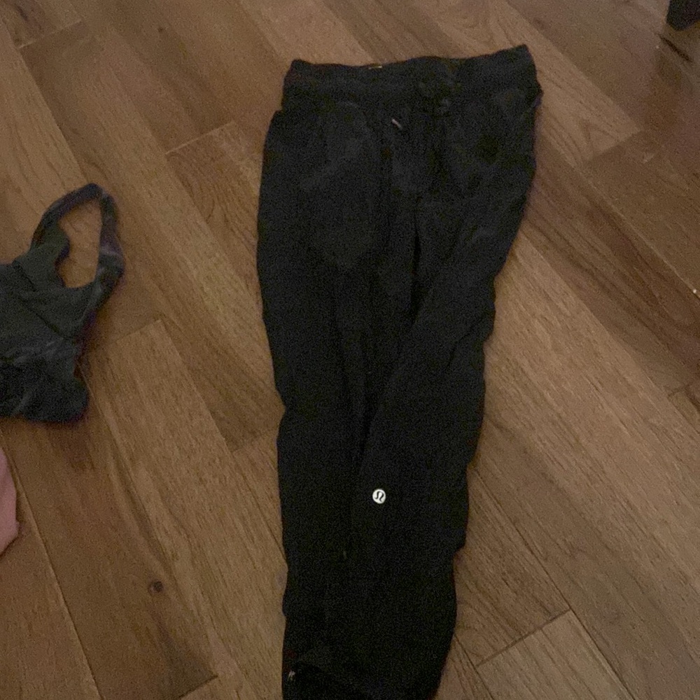 Lululemon joggers